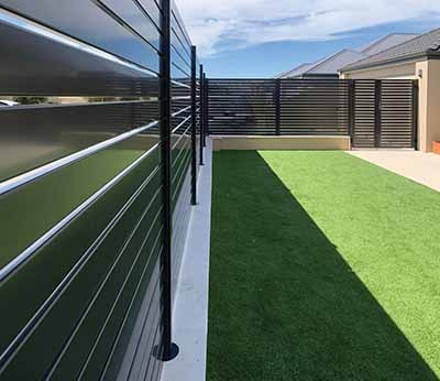 BLACK ALUMINIUM SLATTED PRIVACY SCREEN FENCING AND GATE FOR GARDEN