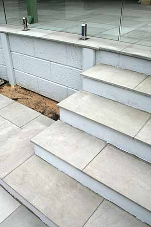 Natural Stone Pavers as Steps